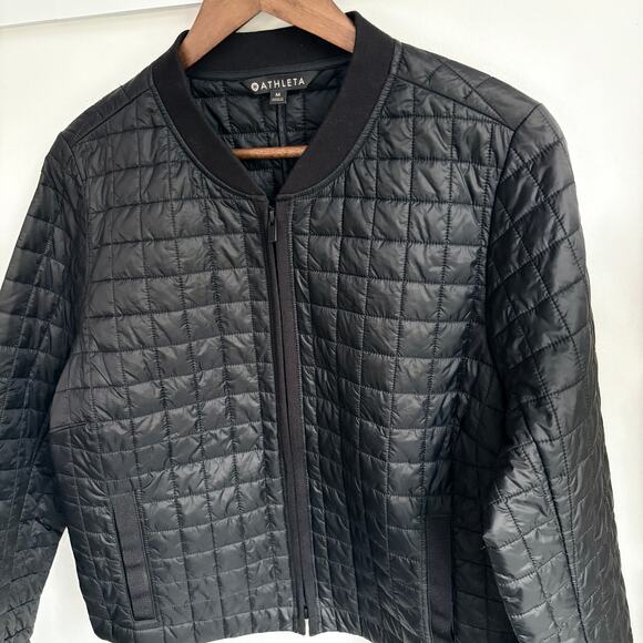 Athleta Grandview PrimaLoft Medium Shortie Black Quilted Light Puffer Jacket - Picture 3 of 7